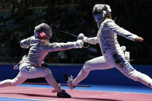 Cécilia Berder (à gauche) en 32ème de finale, face à l'Italienne Irene Vecchi.