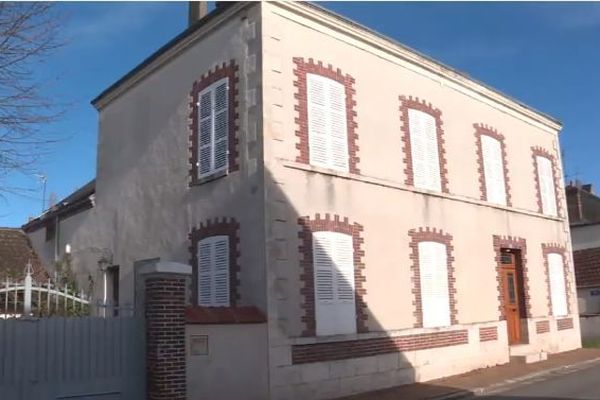 Violette Fournier a légué sa maison du centre de Gy-les-Nonains (Loiret) ainsi qu'un million d'euros à la commune