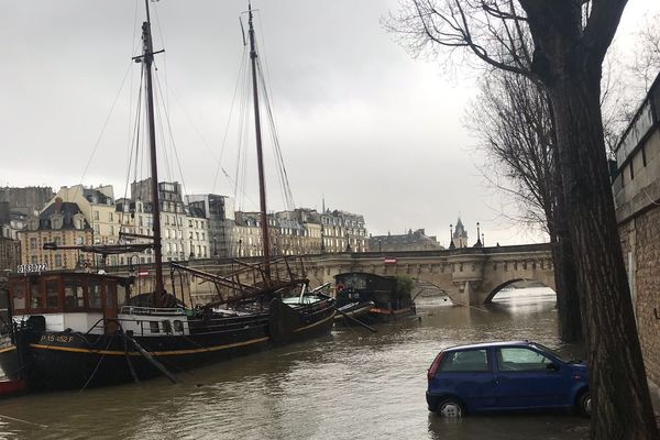 La Seine, à Paris, le 22 janvier 2018.