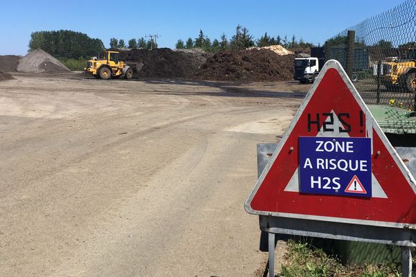 Sur le site de l'usine qui traitait les algues vertes à Lantic et désormais fermé