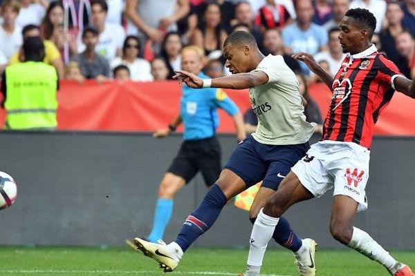 Christophe Hérelle ( à droite), en septembre 2018, lors du match Nice-Paris