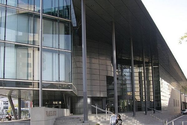 Le palais de justice de Grenoble.