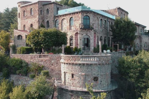 A Royat, près de Clermont-Ferrand, les 11 et 12 novembre, un festival autour de l'astronomie et de l'astrologie est organisé.