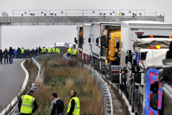 Les camions ont déjà bloqué l'A68 dans le Tarn le 16 novembre