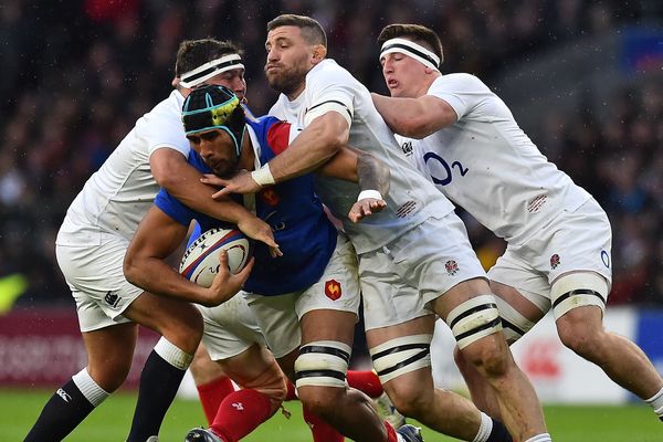 Sébastien Vahaamahina fait partie, avec Iturria et Penaud, des 3 joueurs de l'ASM Clermont Auvergne qui débuteront le match contre l'Irlande, dimanche 10 mars, dans le tournoi des 6 nations.