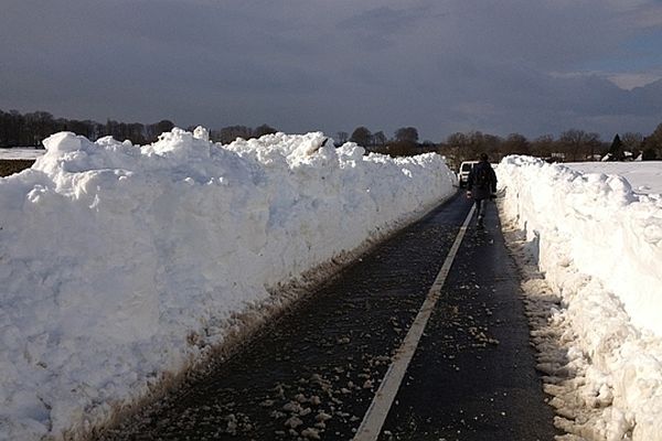 Une photo envoyée par un internaute de Seine-Maritime :  une route du Pays de Caux à Hautois-le-Vatois, entre Yvetot et Fauville