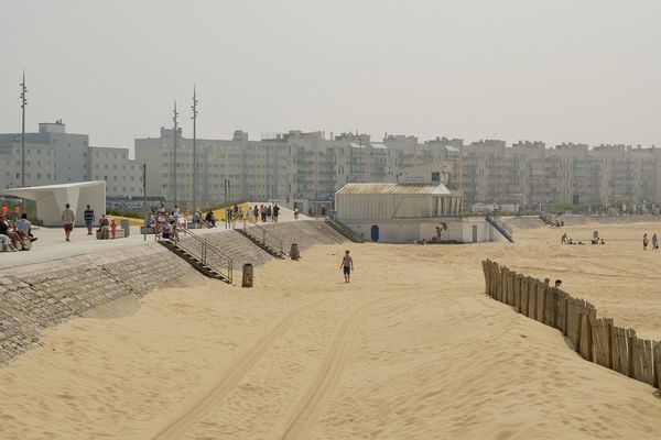 Il est interdit de se baigner à Wimereux jusqu'à nouvel ordre. 