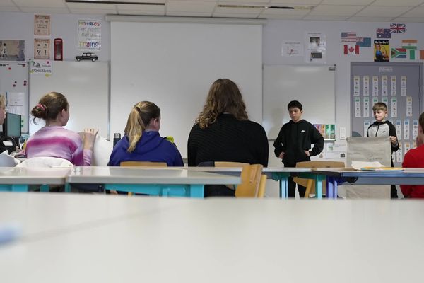 Les élèves du collège Jean Vilar de Noues-de-Sienne, dans le Calvados, ont participé à un atelier sur l'égalité entre les filles et les garçons.