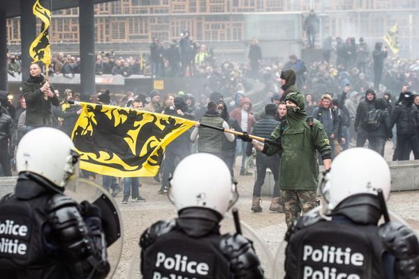 Plusieurs milliers de manifestants ont défilé à Bruxelles contre le pacte de Marrakech.