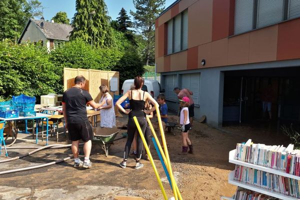 Ecole d'Eteimbes touchée par les inondations, mardi 5 juin 2018