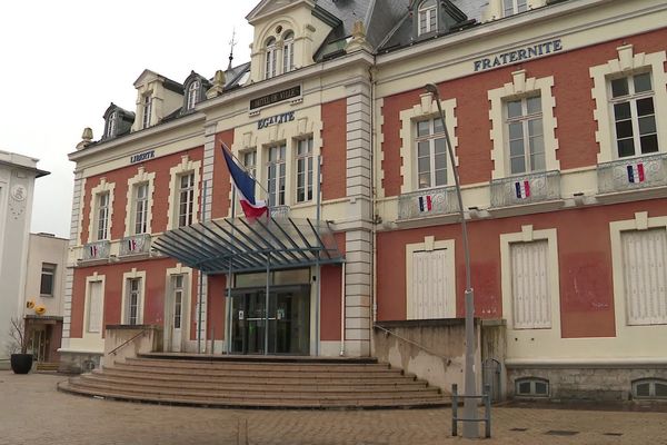 La mairie de Montceau-les-Mines, en Saône-et-Loire.