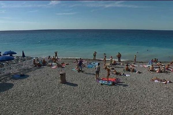 Retour des touristes sur la plage de Nice ?