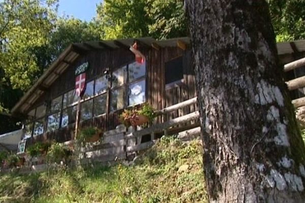 Le petit chalet n'est plus aux normes