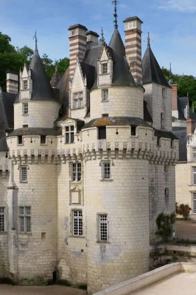 Le château d'Ussé a inspiré Charles Perrault pour son célèbre conte "La Belle au bois dormant".