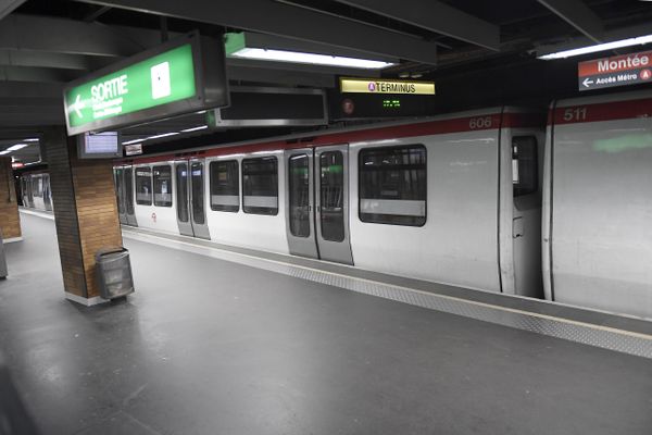 La ligne B a été stoppée après une intrusion sur les voies, en pleine soirée de festivité, ce mercredi 21 juin.