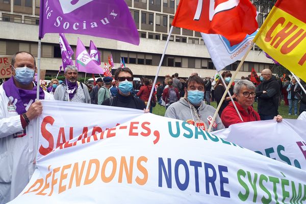 Nouvelle journée de mobilisation : à Tours, environ 600 manifestants pour la santé