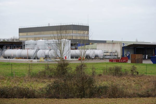 L'usine Aprochim de Gretz-en-Bouère en Mayenne, l'État met en demeure la société Aprochim de respecter les seuils d'émission en PCB