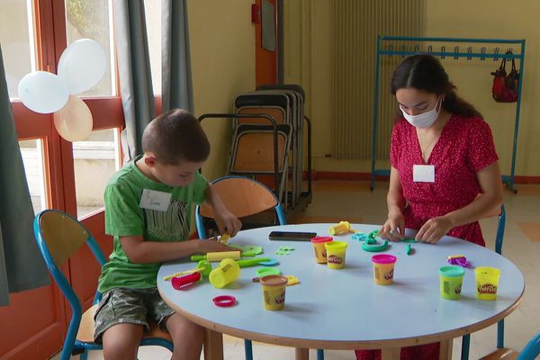 Les enfants seront accueillis gratuitement un samedi après-midi par mois en alternance à Poitiers et Châtellerault. 