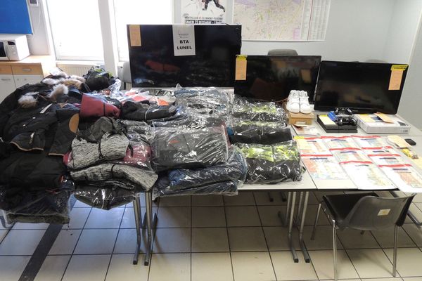 Un réseau de trafic de drogues et de contrefaçons démantelé dans l'Hérault - décembre 2017