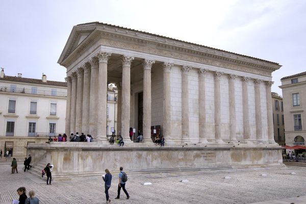 A Nîmes dans le Gard, les électeurs votent ce dimanche 10 avril 2022 pour le premier tour de l'élection présidentielle.