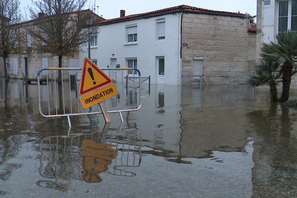 Le 16 décembre 2023, la Charente était sortie de son lit dans plusieurs communes du département.