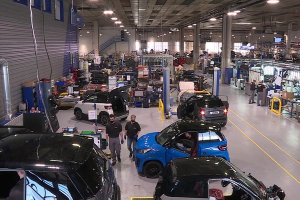 L'entreprise Ligier, basée près de Vichy (Allier) est désormais leader européen de la voiture sans permis. 