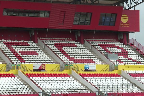 Le club FC Rouen a été crée en 1899. Ses supporters se surnomment "les culs rouges". 