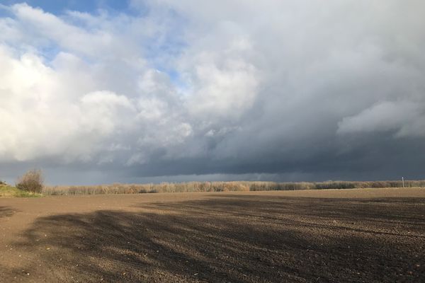 Les nuages prennent le dessus