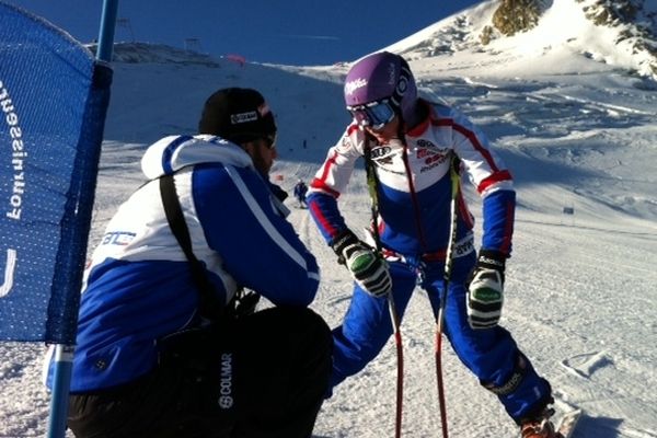 Derniers conseils à Tessa Worley, avant la première Coupe du Monde de la saison.