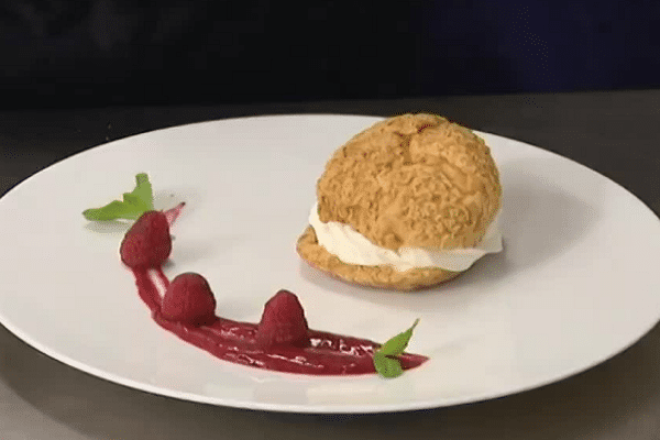 Recettes de Fêtes : Choux chantilly aux coulis de fruits rouges