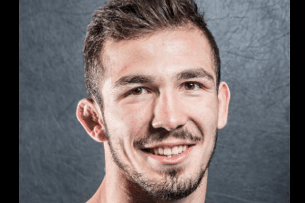 Zelimkhan Khadjiev, médaille d'argent aux championnats d'Europe de lutte