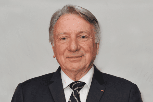 Roger Chudeau, député de la deuxième circonscription du Loir-et-Cher