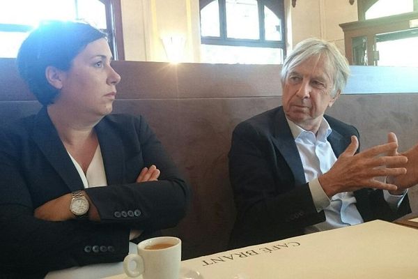 Jean-Pierre Masseret, vendredi matin à Strasbourg, avec Anne-Pernelle Richardot, la 1ère secrétaire du PS 67