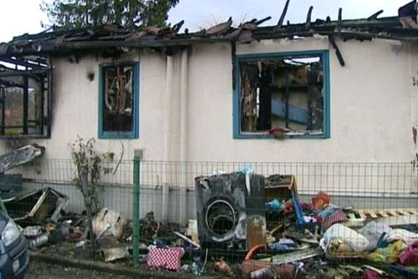 Il ne reste plus rien de cette maison incendiée à Saleux (80)