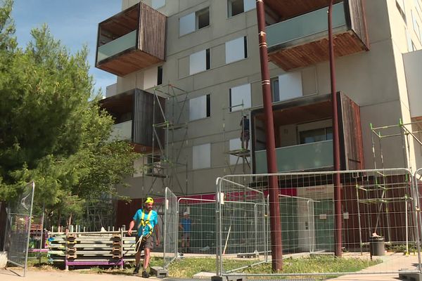 136 balcons ont été expertisés, à Muret (Haute-Garonne), car menacés par un éventuel effondrement.