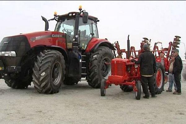 La manifestation réunie des passionnés de tracteurs