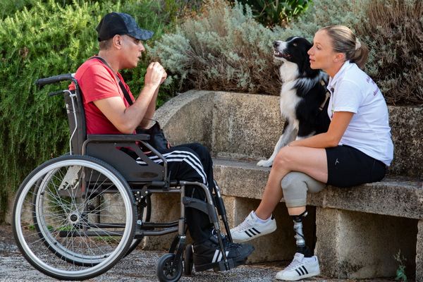 Aurélie Brihmat et Spy sont allés à la rencontre de personnes en situation de handicap pour partager son expérience et redonner espoir.