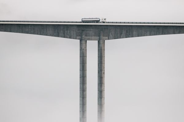 Les ouvrages d'art, comme ce viaduc de Naves en Corrèze, sont souvent admirés et photographiés comme sur cette photo originaire du blog d'Anne-Sophie & Guillaume, photographes de voyage et Blogueurs / Voyageurs Français.