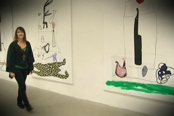 Mélanie Trachsler à la galerie AGART à Amilly (Loiret) pour l'exposition « Série Policière »