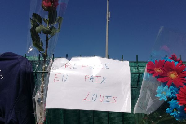 Une minute de silence sera observée ce week-end sur les terrains de Top 14 en hommage au jeune rugbyman d'Aurillac, décédé brutalement la semaine dernière.