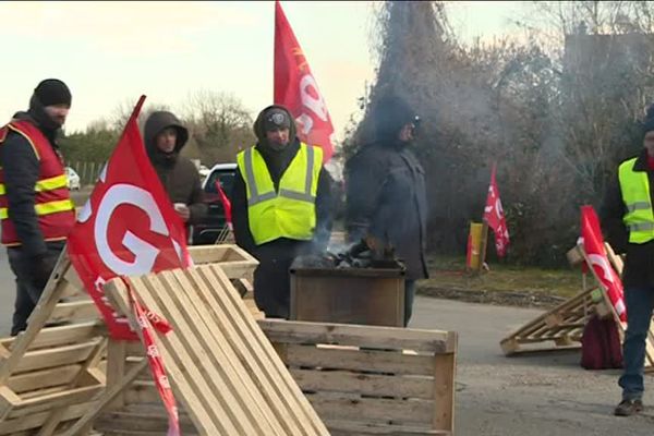 Après plus d'une semaine de blocage, les salariés de l'usine Intersnack de Montigny-Lengrain (Aisne) ont obtenu gain de cause.