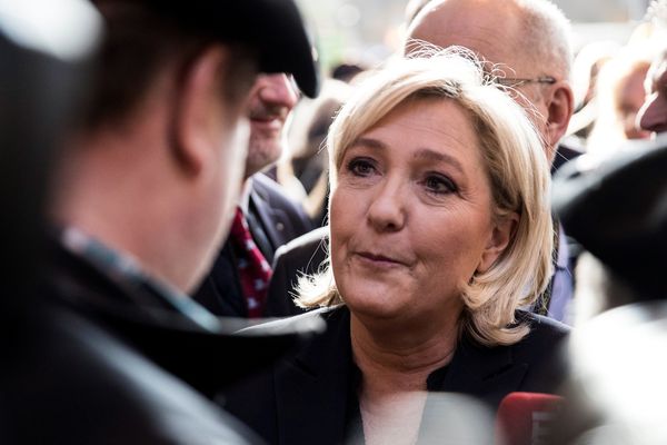 Marine Le Pen au salon de l'agriculture, fin février. 