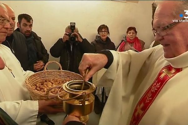 Les fidèles ont été nombreux à célébrer la Saint-Antoine du Mont à Ajaccio jeudi 17 2019 à Ajaccio. 