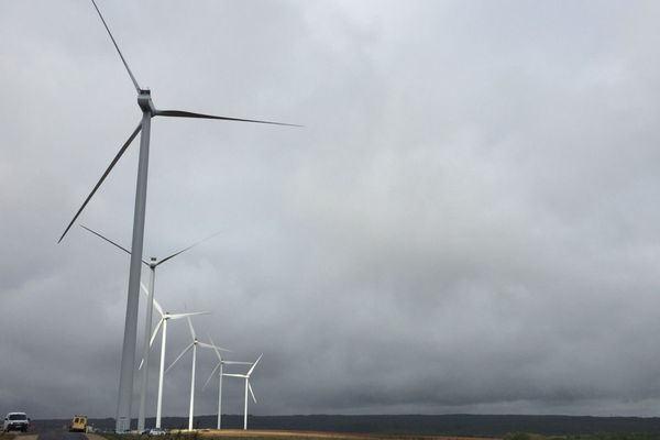 Le parc d'éoliennes de Quincy-le-Vicomte en Côte-d'Or.