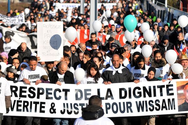 Janvier 2012 - Marche blanche en mémoire de Wissam El Yamni.