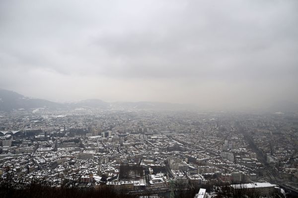 Grenoble sous un nuage de pollution, le 24 janvier 2017.