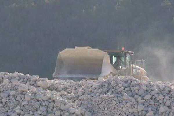 Deux millions de tonnes de pierre des carrières du Revest seront acheminées à Monaco.