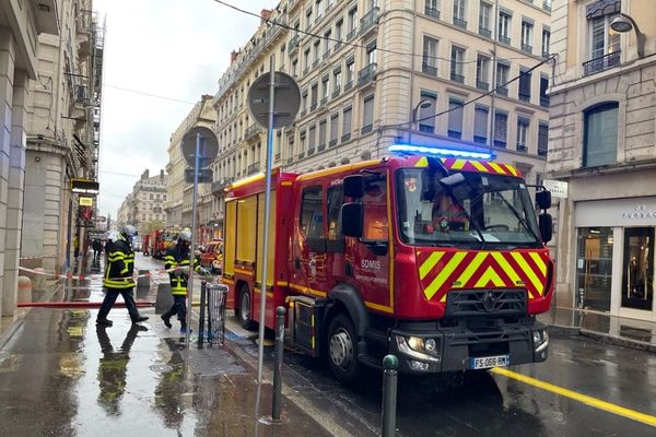 Incendie rue Thomassin : plusieurs blessés