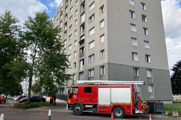 Un feu s'est déclaré au deuxième étage de l'avenue Edouard Herriot à Troyes