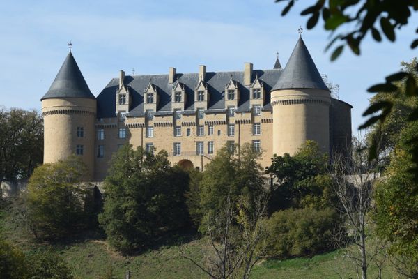 Le château de Rochechouart accueillera à l'automne 2021 l'oeuvre participative dans le cadre d'une exposition.